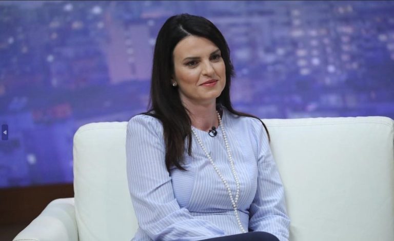 Ministrja Koçiu: Më shumë mbështetje për personat me aftësi të kufizuar