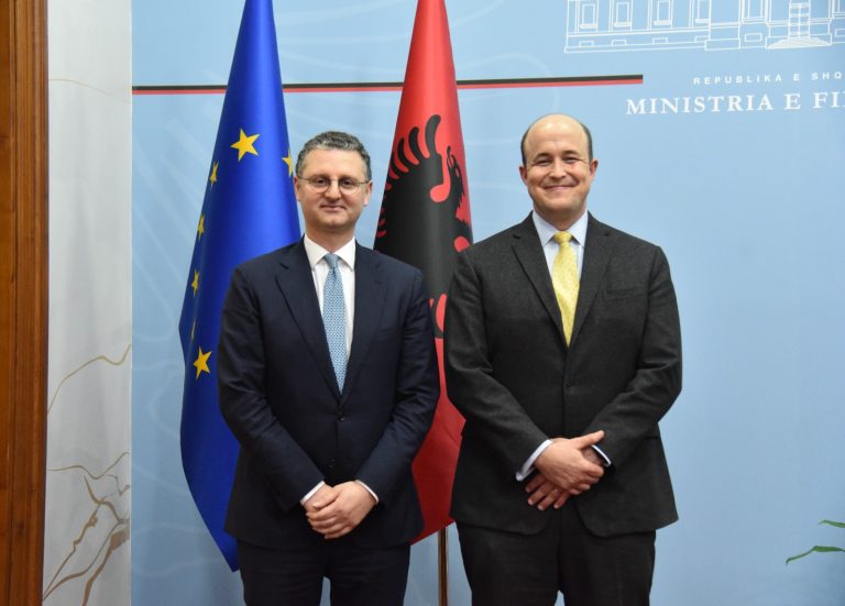 Ministri Mete me të Ngarkuarin me Punë të SHBA Wisner, diskutohet finalizimi i marrëveshjes së re të asistencës për Shqipërinë