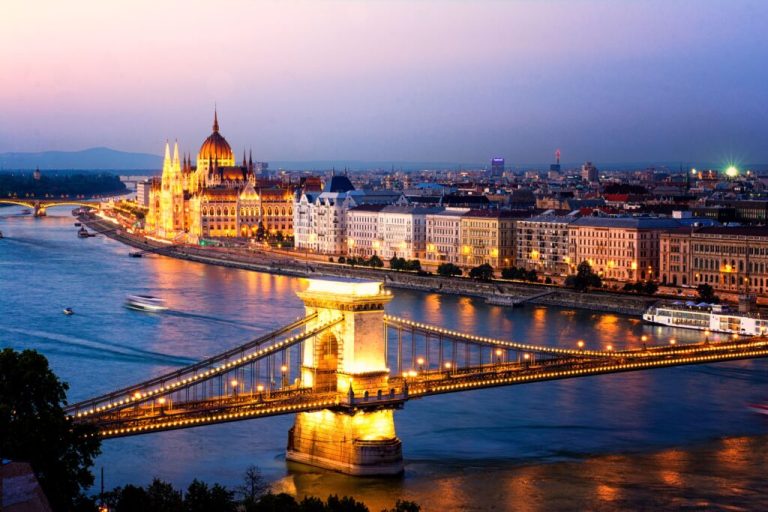 U shkel ligji për azilin, GJED 200 milionë euro gjobë Hungarisë