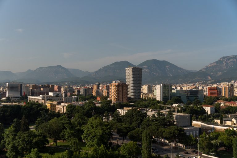 Buxheti i shtetit arkëtoi 35 milionë euro nga tatimi i shitjes së pronave në janar-maj 2025