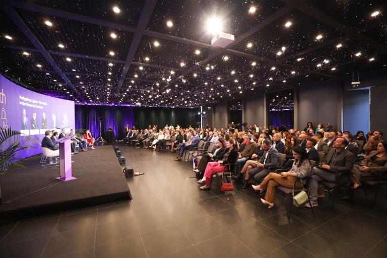 “Mbrojtja e bizneseve në epokën digjitale”/ One Albania mban Konferencën e Sigurisë Kibernetike