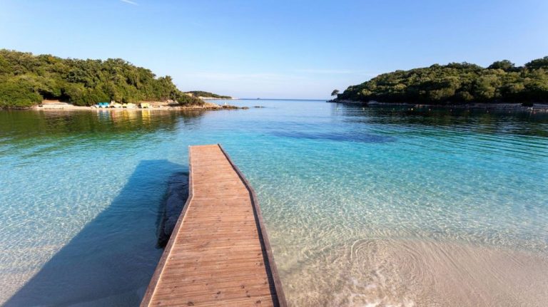 ”The Times”: Si Shqipëria po shndërohet në një destinacion të turizmit elitar?