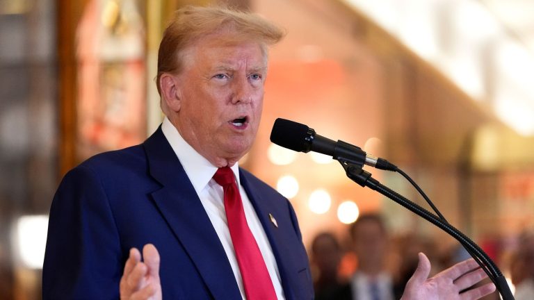 Demokracia në SHBA nën presion, çfarë rreziqesh sjellin veprimet e presidentit Trump