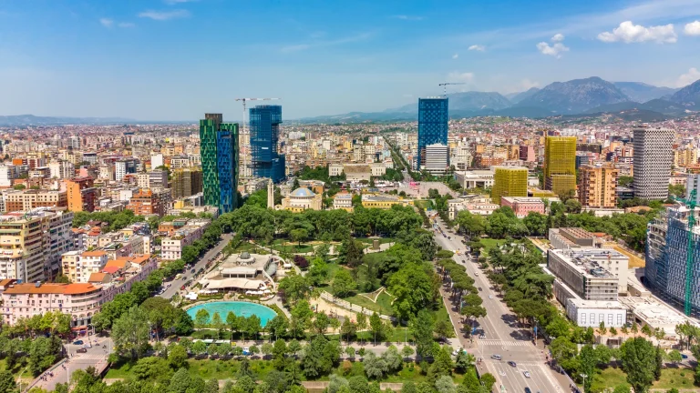 Tirana, një nga destinacionet urbane me rritjen më të shpejtë në Europë