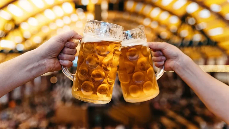Italia prezanton “trenin e birrës”, nga Roma në Mynih për festivalin e Oktoberfest