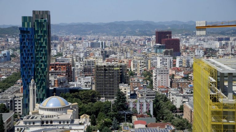 BSH: Pronat po shiten rreth 42% më shtrenjtë se një vit më parë