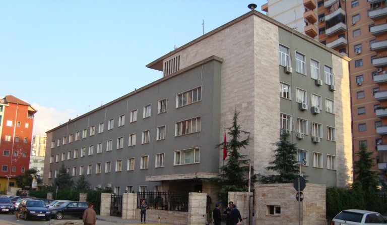 Prokurorët “të mbytur” nga çështjet, mbi 66 mijë kallëzime në 2025 për vetëm 235 prokurorë