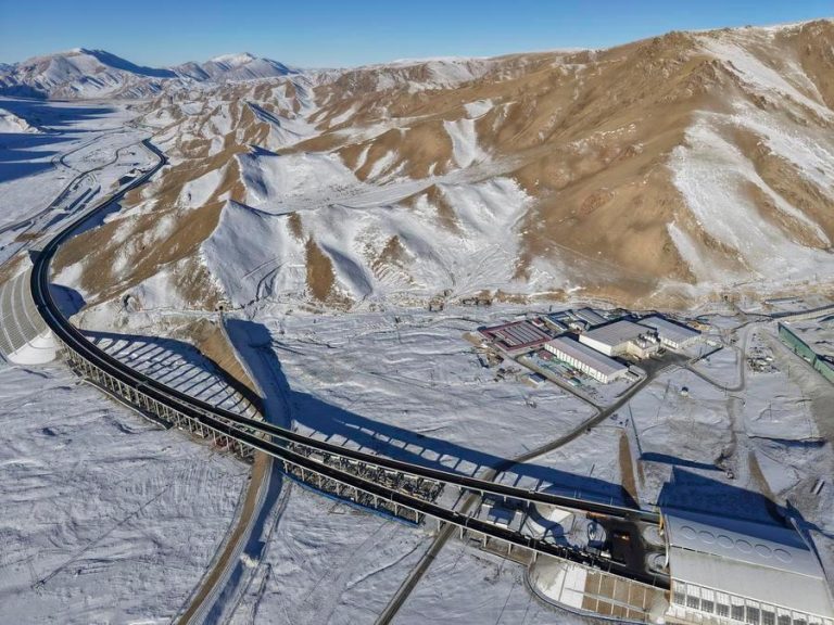 Kina inauguron tunelin më të gjatë në botë 22.13 km