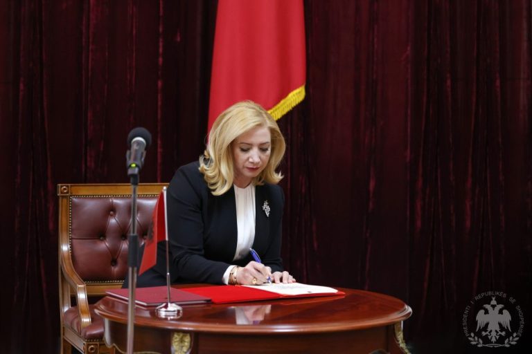 Ish-kryetarja e Kushtetueses Holta Zaçaj emërohet Zëvendësguvernatore e Parë e Bankës së Shqipërisë