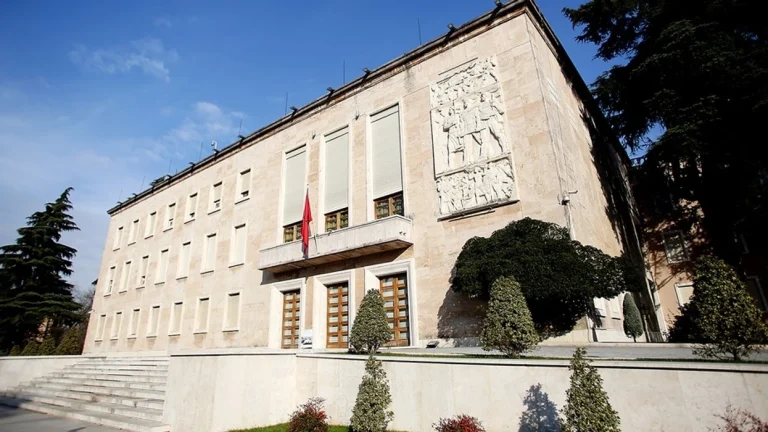 Raporti: Pas 300 ditësh, “Rama 4” ka realizuar vetëm 58-62% të objektivave
