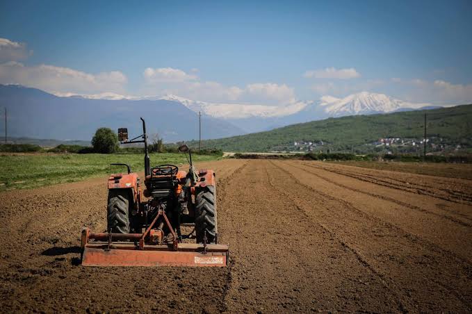 Mazhoranca propozon rihapjen e afatit për tokën bujqësore deri në fund të vitit 2027