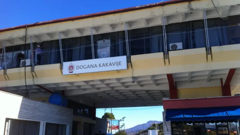 Të hënën pezullohet për 4 orë qarkullimi në Kakavijë dhe Qafë-Botë